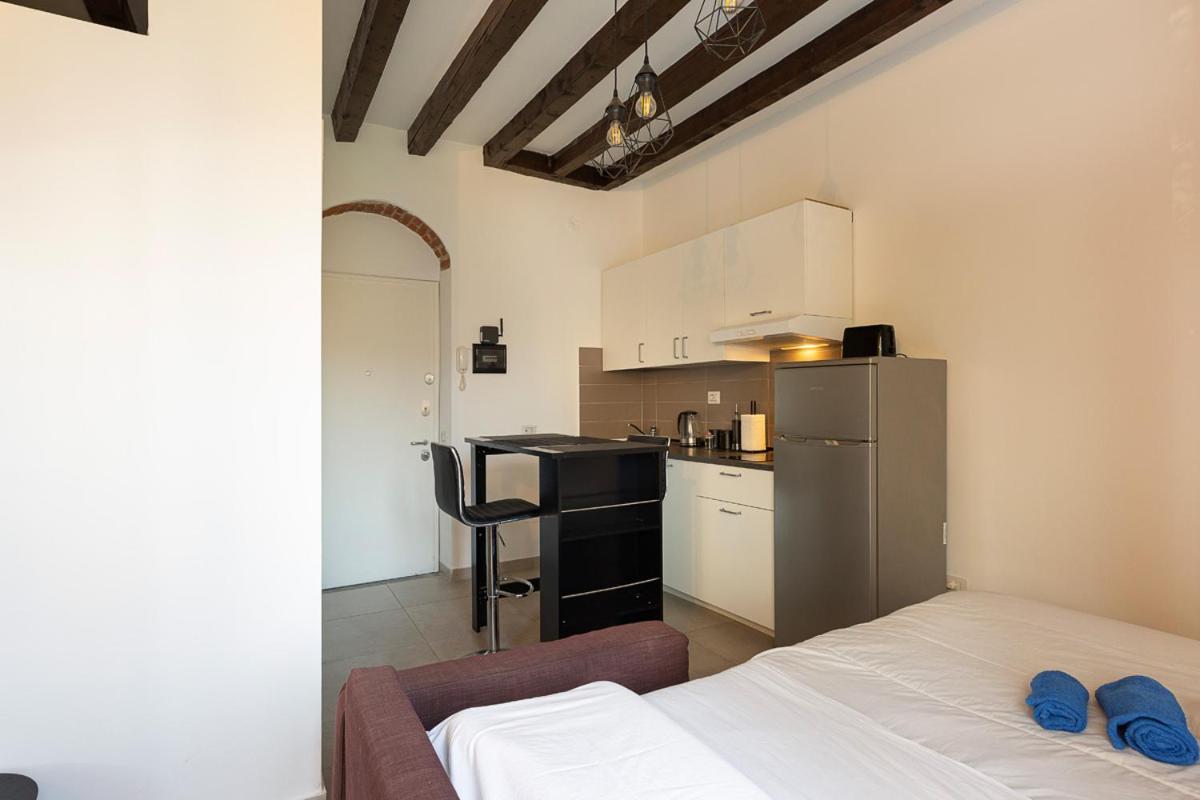 Appartement Superb Loft NavigliComfy&Relax à Milan Extérieur photo